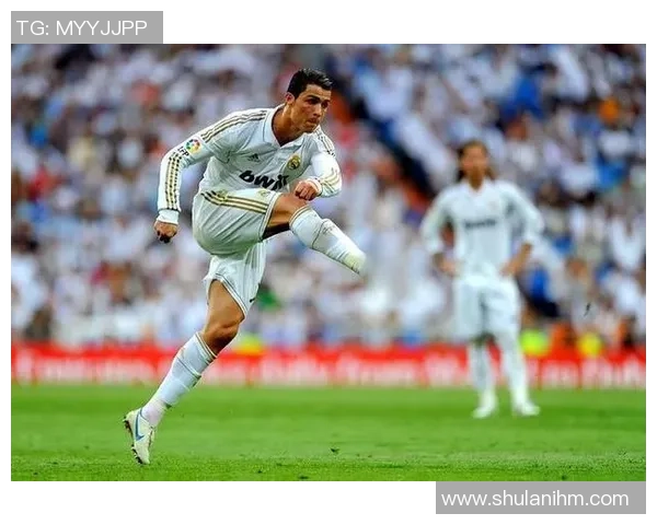 C罗:从球场传奇到全球影响力的足球巨星之路 C罗:从球场传奇到全球影响力的足球巨星之路